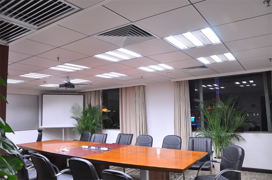 方型鋁扣板天花吊頂會議室應用實例.JPG